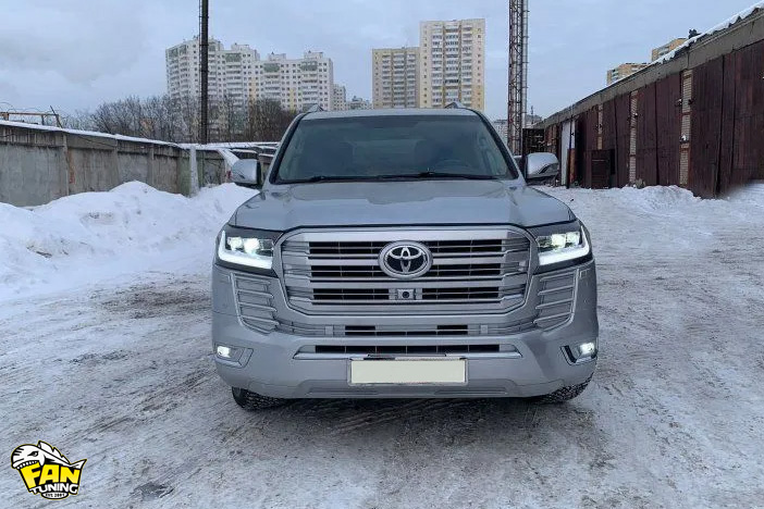 Комплект обвеса в стиле LC300 на Тойоту Ленд Крузер (Toyota Land Cruiser) 200