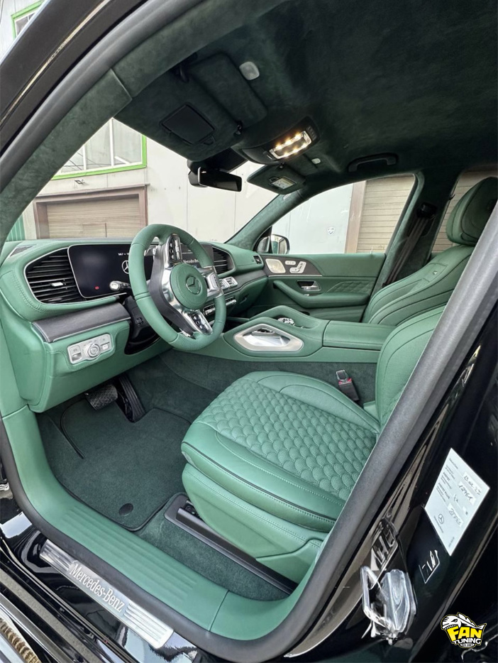 Однотонный дизайн пошива салона