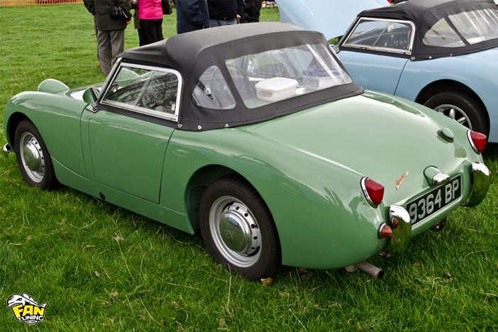 Кабриолетный тент и ковровое покрытие на Austin Healey Sprite MK1 - MK4 1958-1973