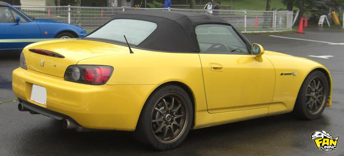 Кабриолетный тент на Хонду (Honda) S2000 1999-2006 годов выпуска