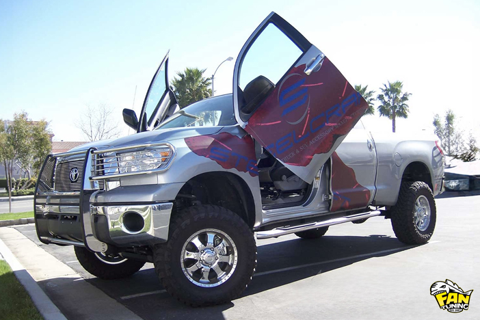 Ламбо двери LSD (Lambo Style Doors) для Тойоты Тундра (Toyota Tundra)