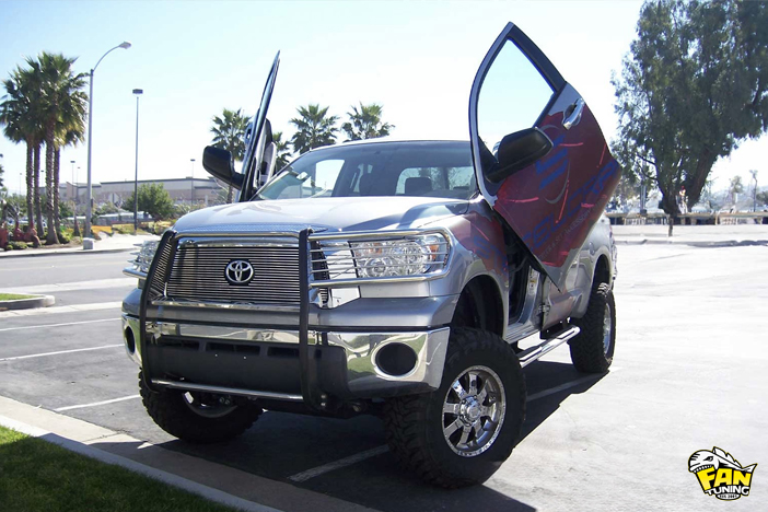 Ламбо двери LSD (Lambo Style Doors) для Тойоты Тундра (Toyota Tundra)
