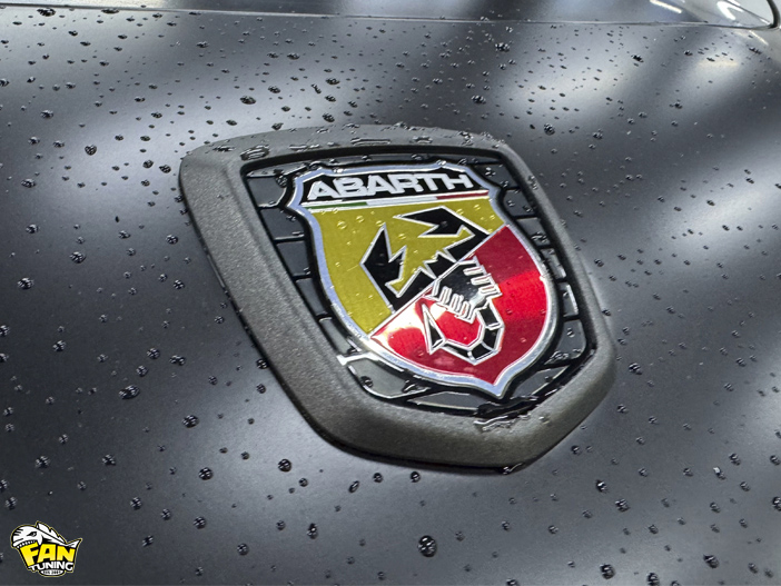 Небольшой ремонт тента кабриолета Abarth 124 Spider