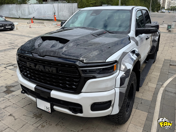 Изготовление карбонового капота в стиле TRX на RAM 1500