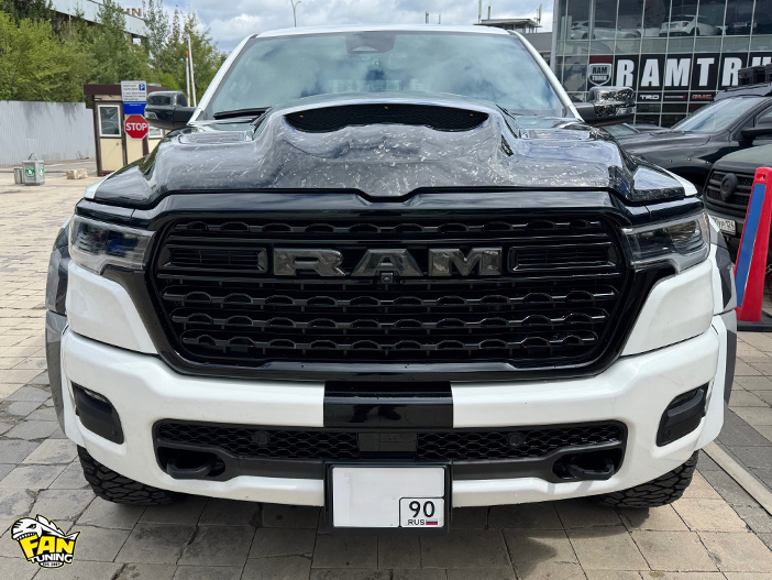 Изготовление карбонового капота в стиле TRX на RAM 1500