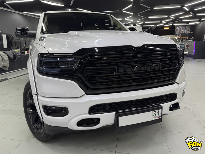 Установка расширителей колесных арок и брызговиков на РАМ (RAM) 1500  2018 года