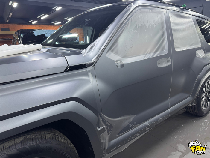 Оклейка матовой полиуретановой защитной пленкой кузова Танк (Tank) 700