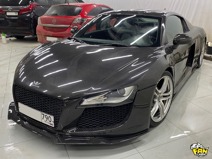 Ремонт карбонового бампера на Ауди (Audi) R8