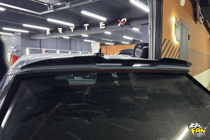 Установка губы переднего бампера и спойлера на багажник на Ауди (Audi) RS3