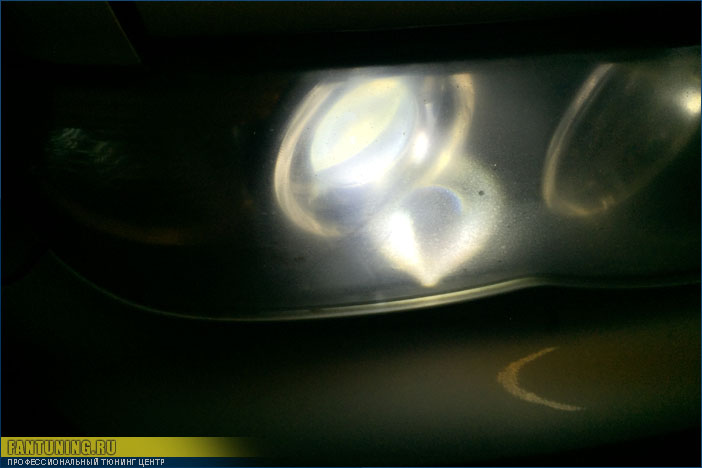 Полировка и бронирование фар и замена тусклых штатных ангельских глазок на сверхъяркие светодиодные SMD на BMW X5 E53