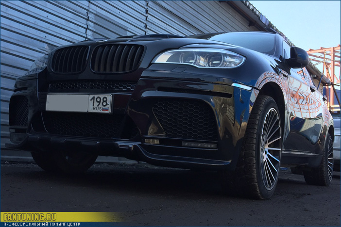 Установка переднего бампера Hamann EVO M на БМВ (BMW) E71 X6