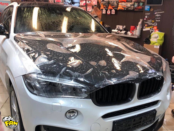 Защита полиуретановой пленкой карбоновых деталей на БМВ (BMW) X6 F16