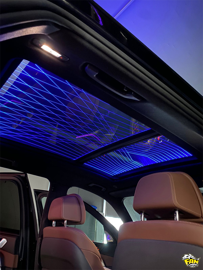 Установка подсветки Sky Lounge (Скай Лаунж) в панорамную крышу БМВ (BMW) X5 G05