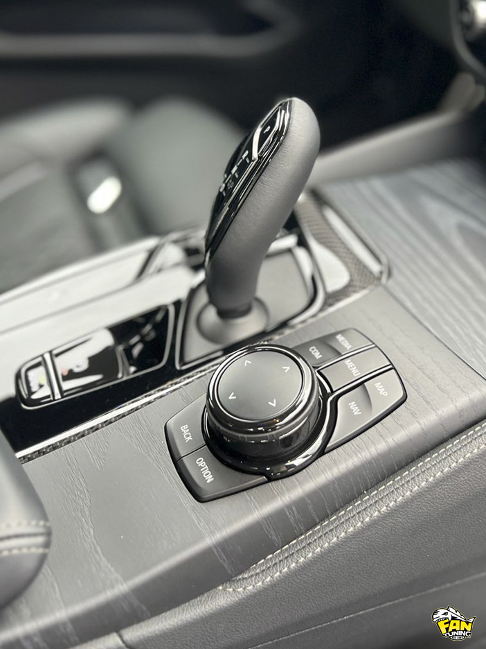 Ламинация настоящим карбоном деталей интерьера БМВ (BMW) G30