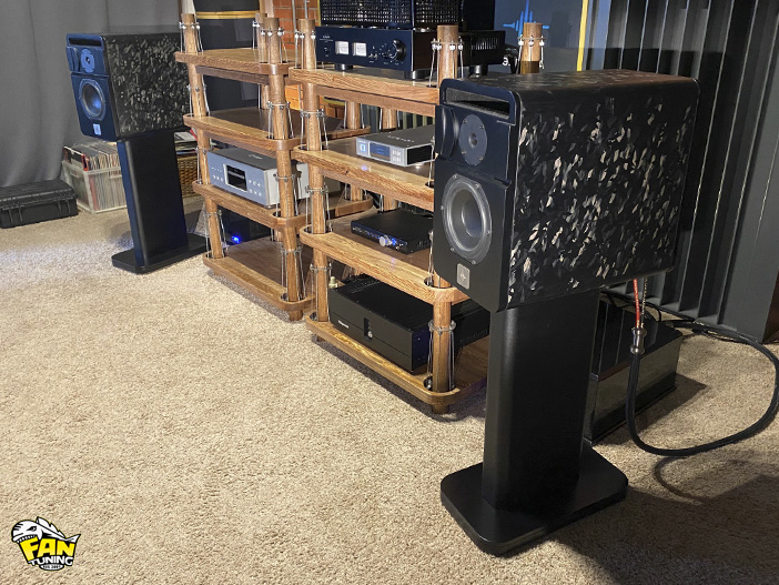 Ламинация кованным карбоном корпусов колонок Hi-End акустики