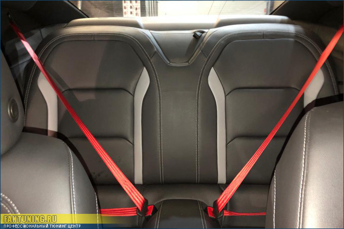 Установка красных ремней безопасности и автозапуска двигателя на Шевроле Камаро (Chevrolet Camaro)