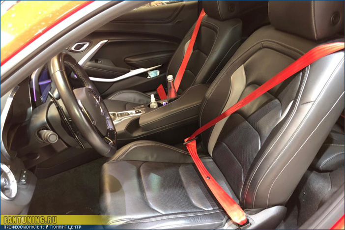 Установка красных ремней безопасности и автозапуска двигателя на Шевроле Камаро (Chevrolet Camaro)