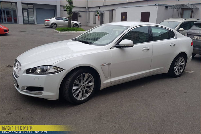 Изготовление складывания заднего сидения на Ягуаре (Jaguar) XF