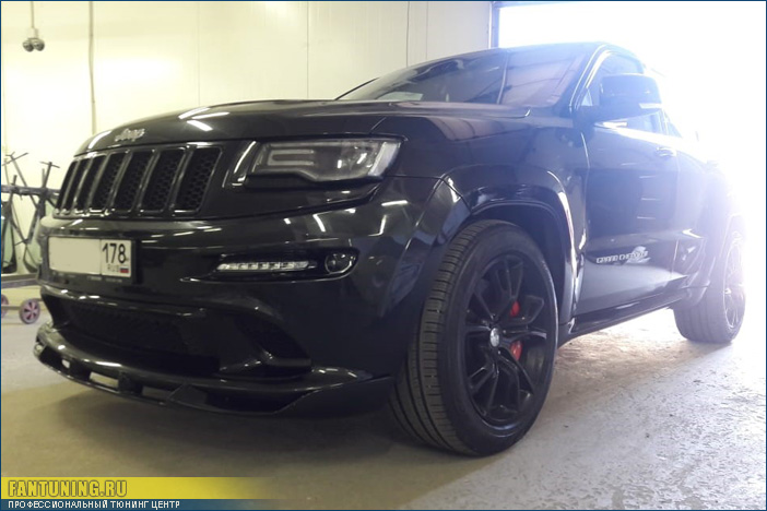 Установка "губы" ОЕМ на бампер Джипа Гранд Чероки ( JEEP Grand Cherokee ) SRT