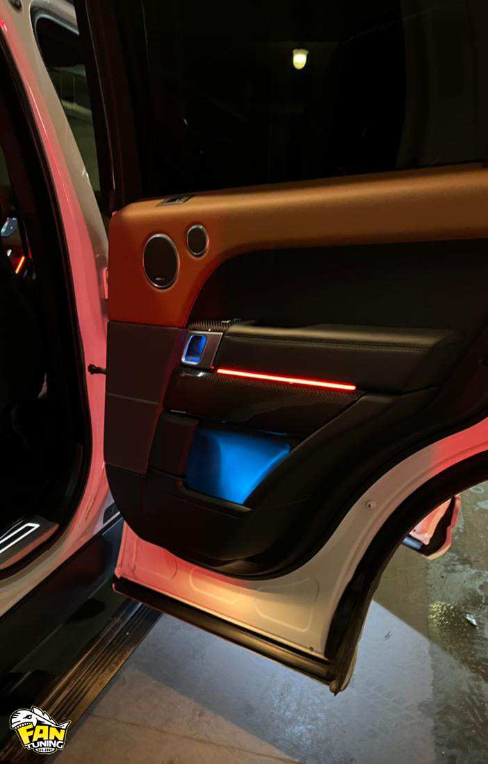 Установка контурной атмосферной подсветки салона Ambient Light в Range Rover Sport