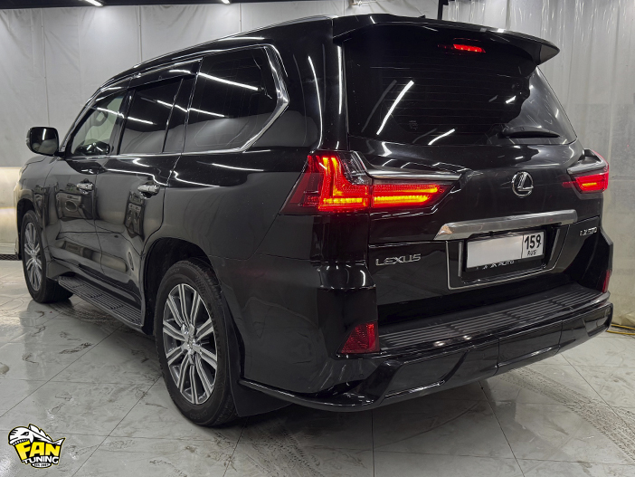 Установка обвеса Heritage на Лексус (Lexus) LX570