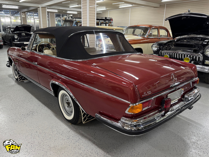 Пошив новой складной крыши (тента кабриолета) на Мерседесе (Mercedes) 220 W111 1965 г.в.