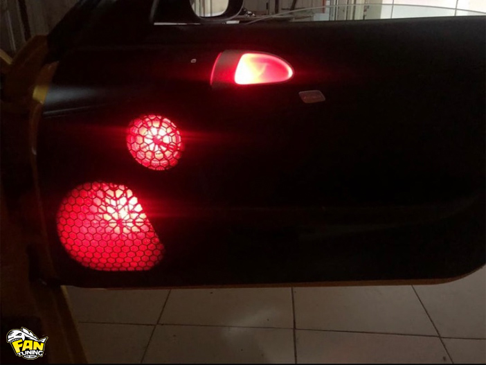 Установка контурной подсветки Эмбиент Лайт (Ambient Light) на Порше Кайман (Porsche Cayman)