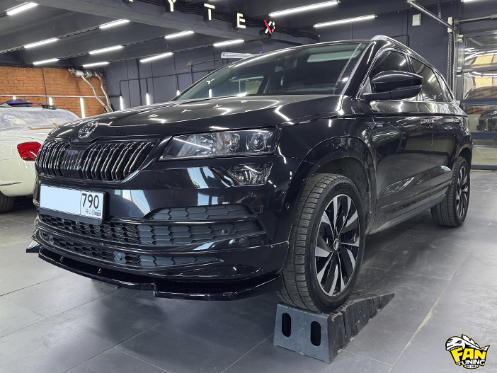 Установка накладки переднего бампера на Шкода Карог (Skoda Karoq)