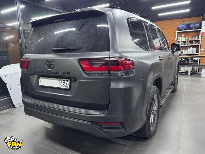 Установка пружин для занижения (-50мм) на заднюю ось и новых рейлингов на крышу Тойоты Ленд Крузер (Toyota Land Cruiser) 300