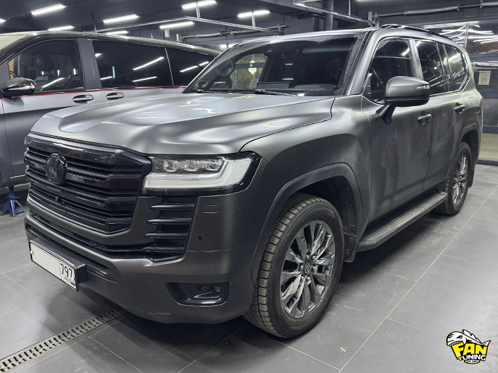 Установка пружин для занижения (-50мм) на заднюю ось и новых рейлингов на крышу Тойоты Ленд Крузер (Toyota Land Cruiser) 300