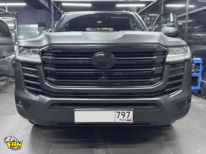 Установка пружин для занижения (-50мм) на заднюю ось и новых рейлингов на крышу Тойоты Ленд Крузер (Toyota Land Cruiser) 300