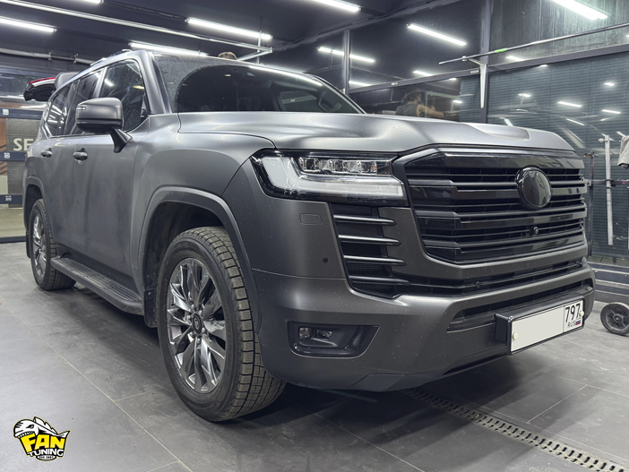 Установка пружин для занижения (-50мм) на заднюю ось и новых рейлингов на крышу Тойоты Ленд Крузер (Toyota Land Cruiser) 300